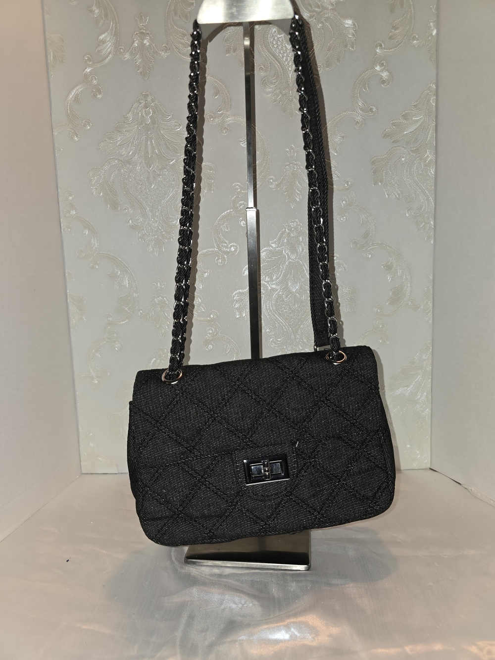 Quilted Black Chain-Handle Shoulder Bag/Crossbody